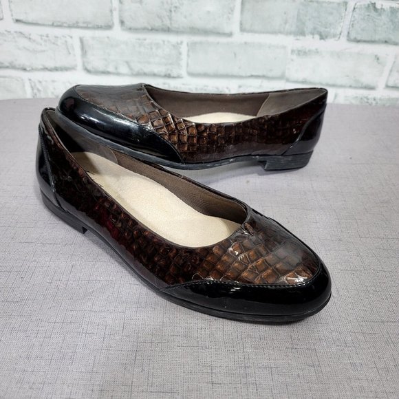 Trotters Womens 11 Arnello Closed‎ Toe Ballet Flats Brown Faux Crocodile Texture - Picture 1 of 9